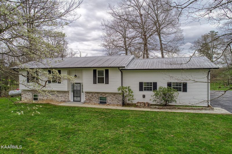 286 Wma Rd, Rockwood, TN 37854