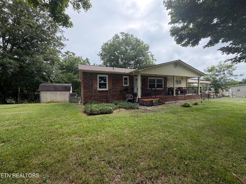 2860 Boyds Creek Hwy, Sevierville, TN 37876