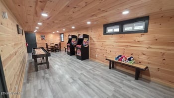 2869 Hatcher Mountain Rd, Sevierville, TN 37862