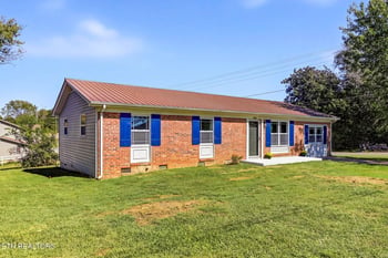 2874 Boatmans Mountain Rd, Morristown, TN 37814