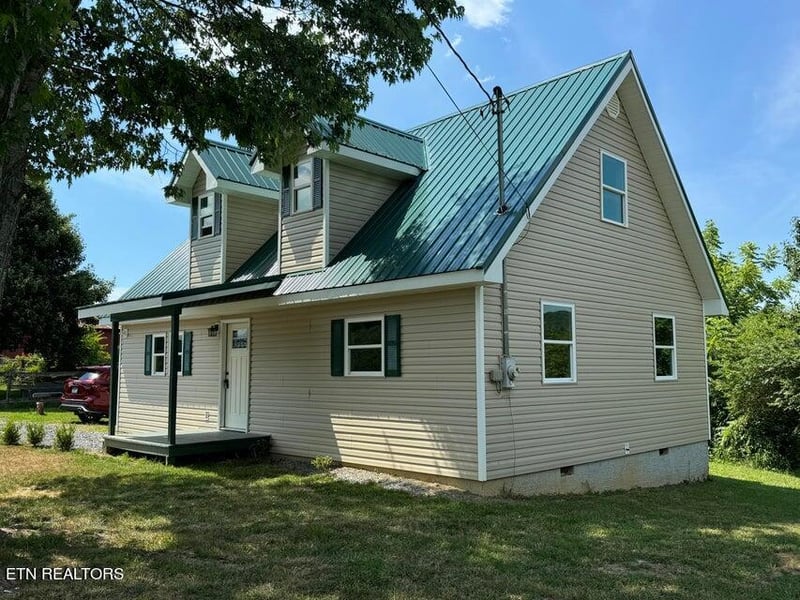 2875 Cedar Bluff Rd, Sevierville, TN 37863