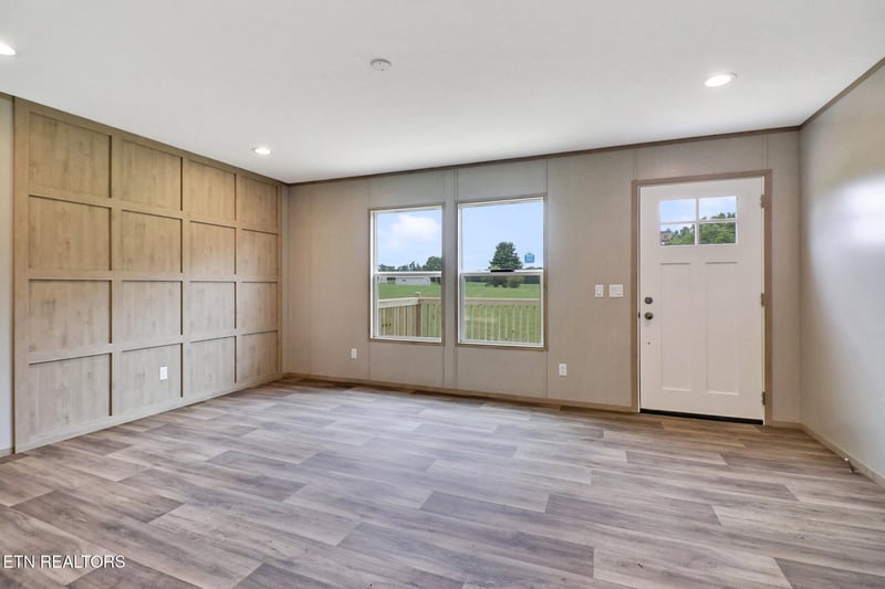 288 Bob Austin Rd, Crossville, TN 38571