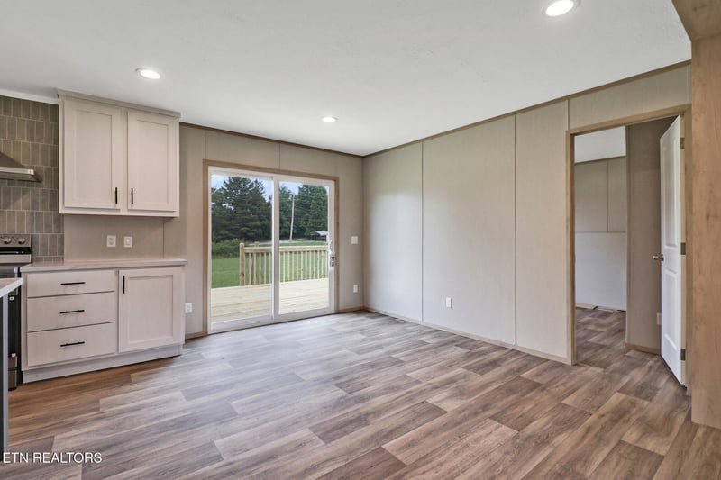 288 Bob Austin Rd, Crossville, TN 38571