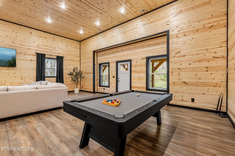 2881 Caughron Mountain Rd, Sevierville, TN 37876