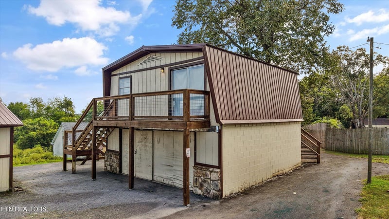 2882 Boyds Creek Hwy, Sevierville, TN 37876