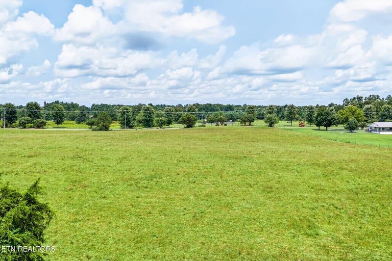 28ac Taylors Chapel Rd, Crossville, TN 38572