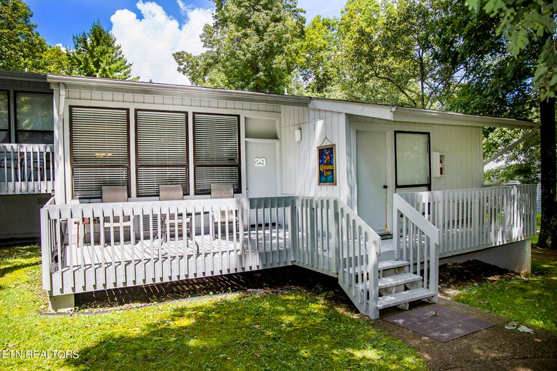 29 Eagle Ct, Crossville, TN 38558