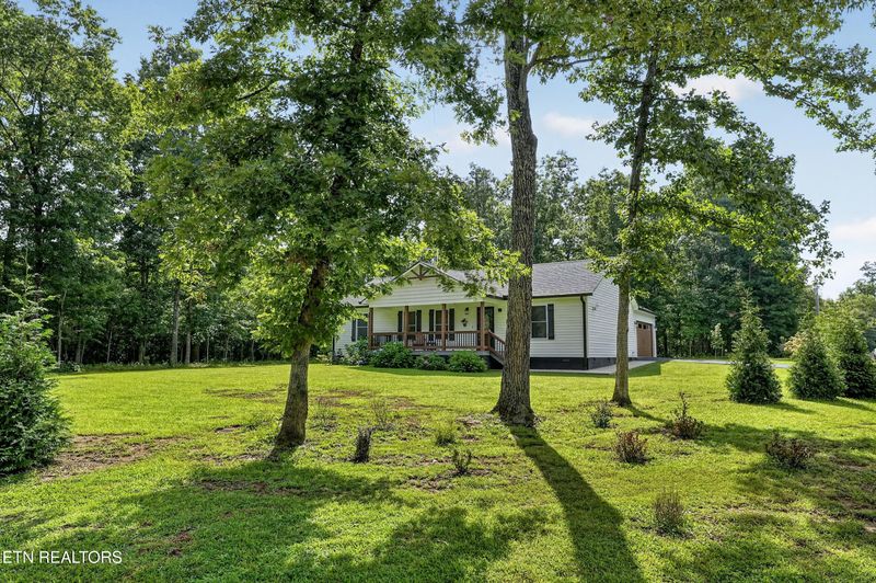 29 Mountain Ash Dr, Monterey, TN 38574