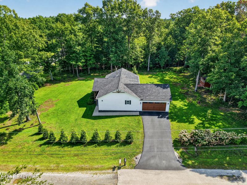 29 Mountain Ash Dr, Monterey, TN 38574