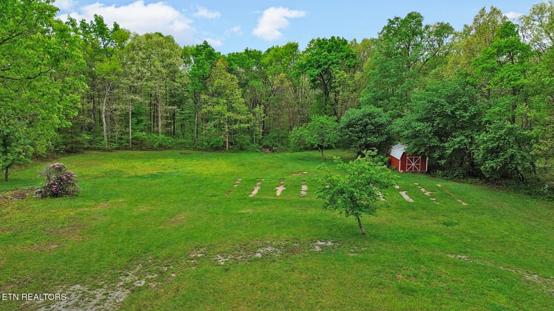 29 Wallop Ln, Crossville, TN 38571