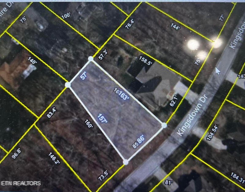 290 Kings Down Dr, Crossville, TN 38558