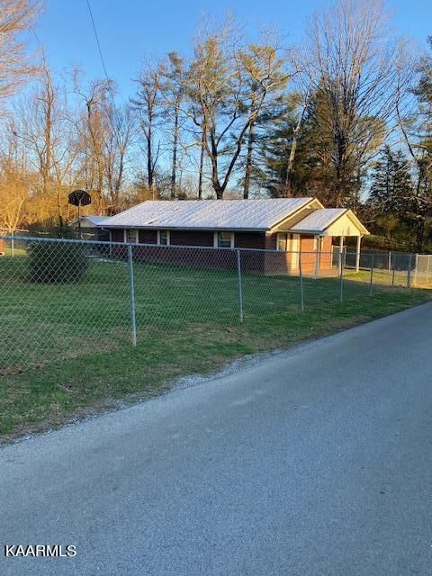 290 Smokey Rd, Rutledge, TN 37861