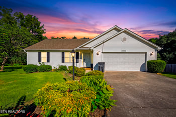 2903 Large Oak Ln, Knoxville, TN 37921