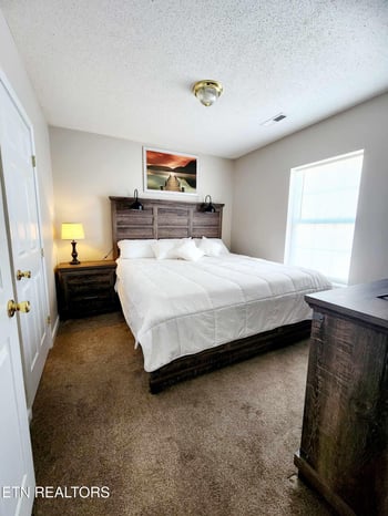 2904 Boyds Creek Hwy #4, Sevierville, TN 37876