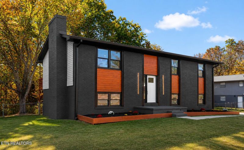 2904 Gordon Pl, Knoxville, TN 37918