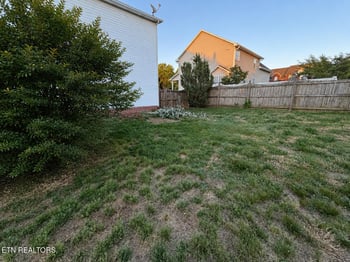 2904 Oakleigh Township Dr, Knoxville, TN 37921