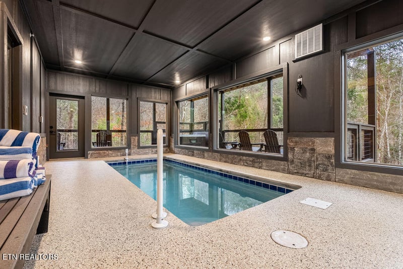 2905 Raven Fork Cir, Sevierville, TN 37876
