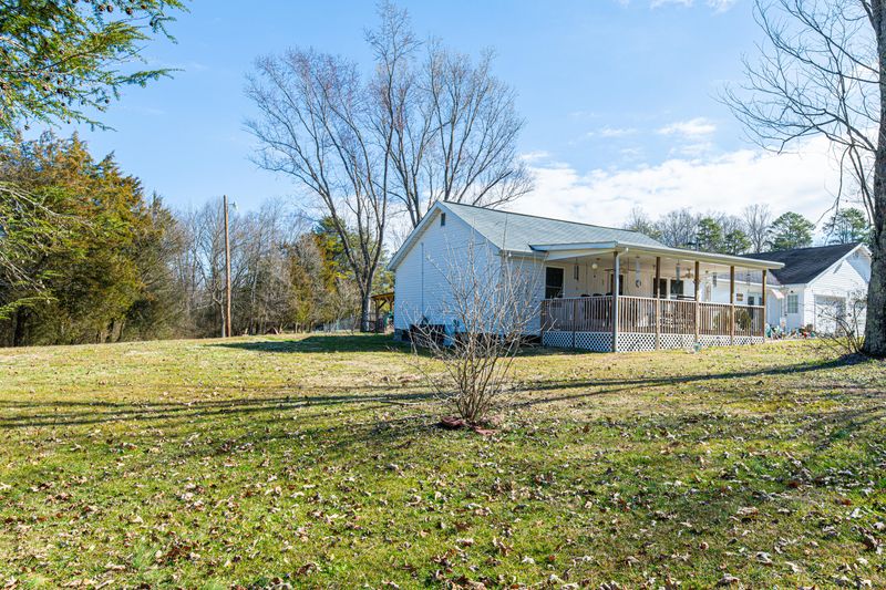 2908 Shipe Rd, Mascot, TN 37806