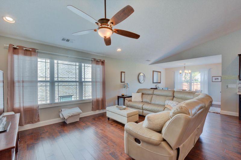 2908 Zachary Pointe Ln, Knoxville, TN 37938