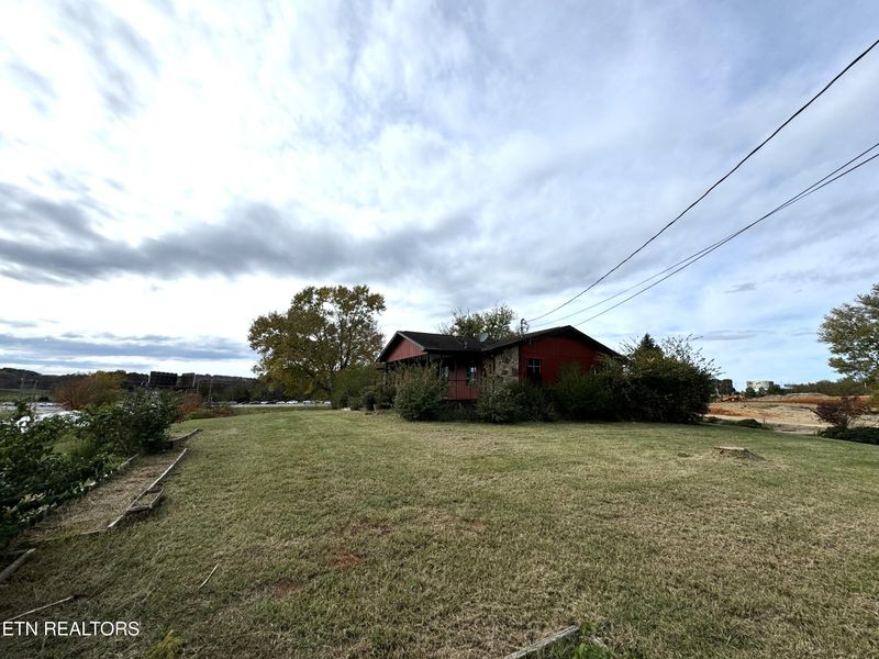 2909 Bryan Rd, Kodak, TN 37764