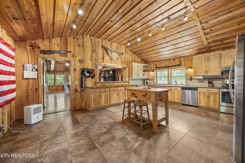 291 County Road 480, Englewood, TN 37329