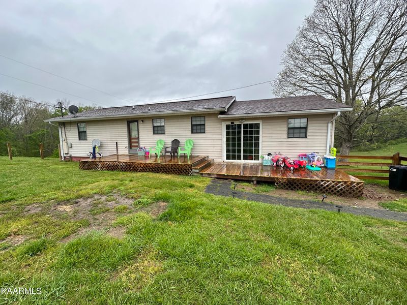 291 Dynatex Rd, Sunbright, TN 37872