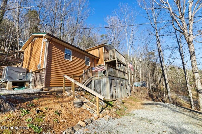 291 Marina Ln, Lafollette, TN 37766