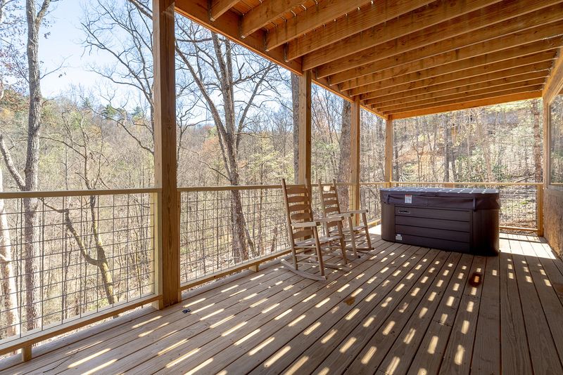2910 Joyner Hills Ln, Sevierville, TN 37876