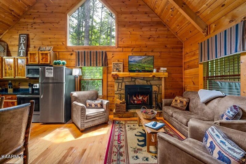 2910 Lightfoot Way, Sevierville, TN 37862