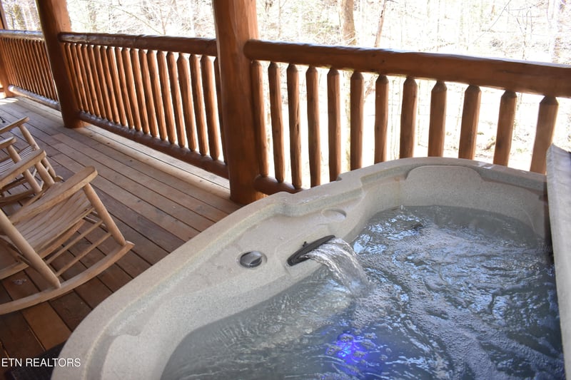 2910 Piney Ridge Way, Sevierville, TN 37862
