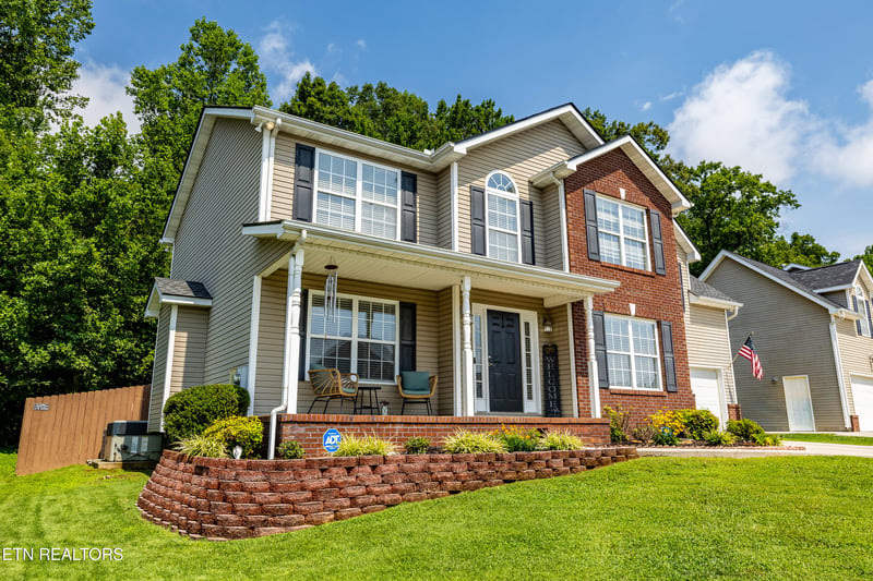 2911 Porch Swing Rd, Knoxville, TN 37938