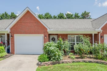 2912 Dominion Dr, Maryville, TN 37803