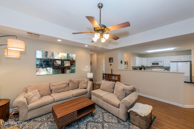 2912 Dominion Dr, Maryville, TN 37803
