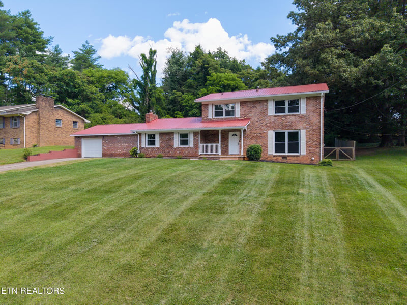 2912 Marvin Cir, Maryville, TN 37803