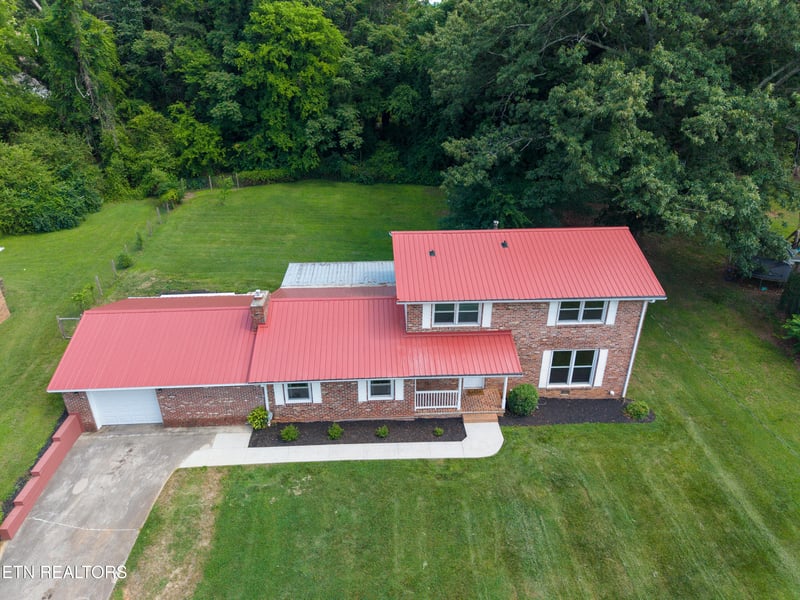 2912 Marvin Cir, Maryville, TN 37803