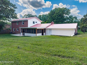 2912 Marvin Cir, Maryville, TN 37803