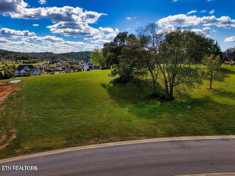 2912 Persimmon Rg, Loudon, TN 37774
