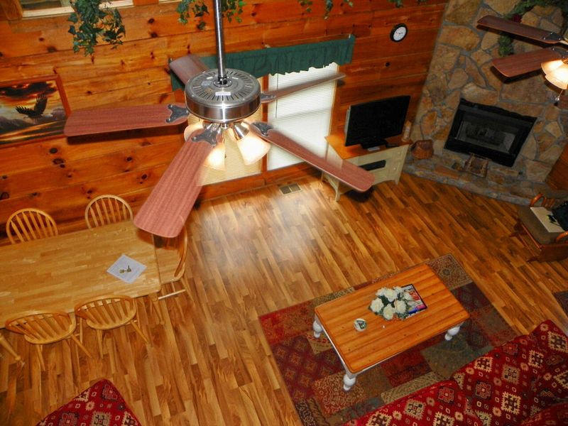 2913 Eagles Ridge Way, Pigeon Forge, TN 37863