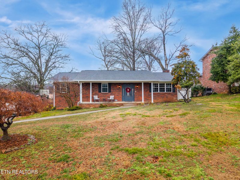2913 Staffordshire Blvd, Powell, TN 37849