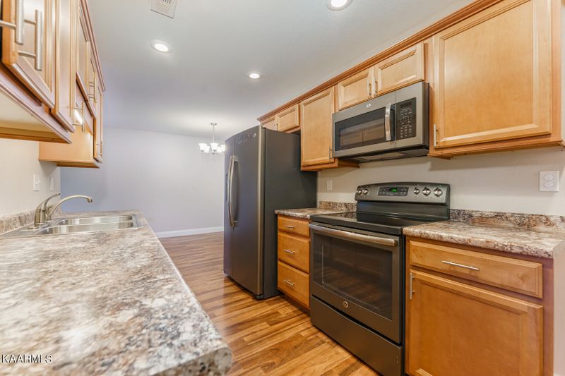 2914 Granite Ave, Pigeon Forge, TN 37863