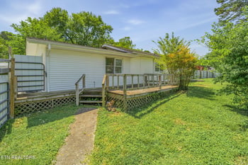 2914 Knox Ln, Knoxville, TN 37917