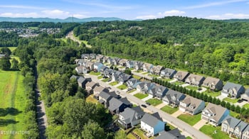 2915 Cardiff Castle Ln, Knoxville, TN 37931