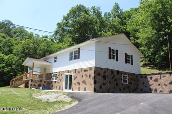 2915 Flat Hollow Rd, Speedwell, TN 37870