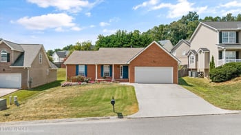 2915 Sunlit Terrace Rd, Knoxville, TN 37938