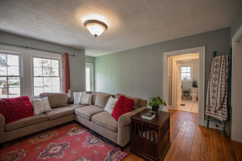 2916 Glendale Rd, Knoxville, TN 37917