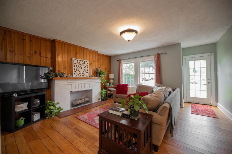 2916 Glendale Rd, Knoxville, TN 37917