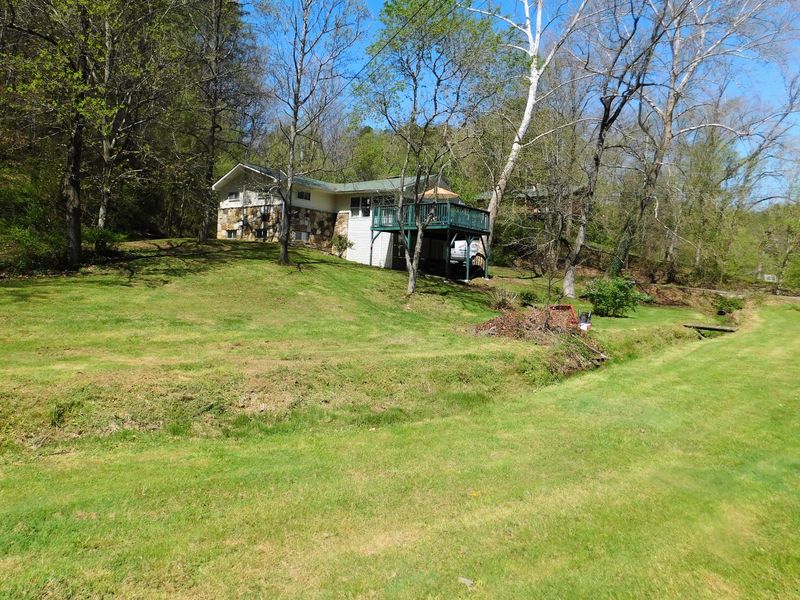 2918 Easy St, Sevierville, TN 37862