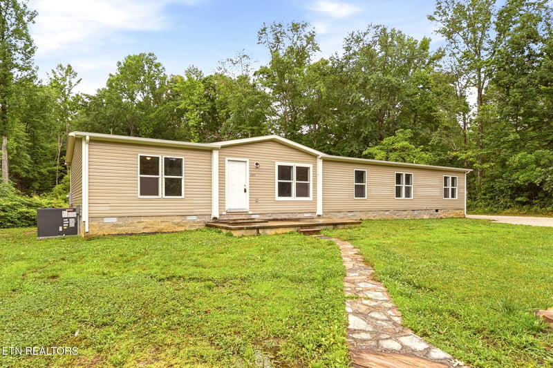 2919 Morgan County Hwy, Wartburg, TN 37887