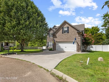 2919 Timber Green Ln, Knoxville, TN 37921
