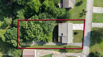 2919 W Woodbine Dr, Maryville, TN 37803